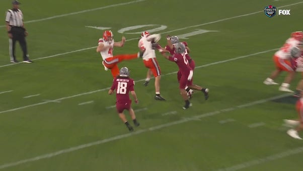 Washington State takes a 21-14 lead over Syracuse after a blocked punt and Josh Meredith recovery