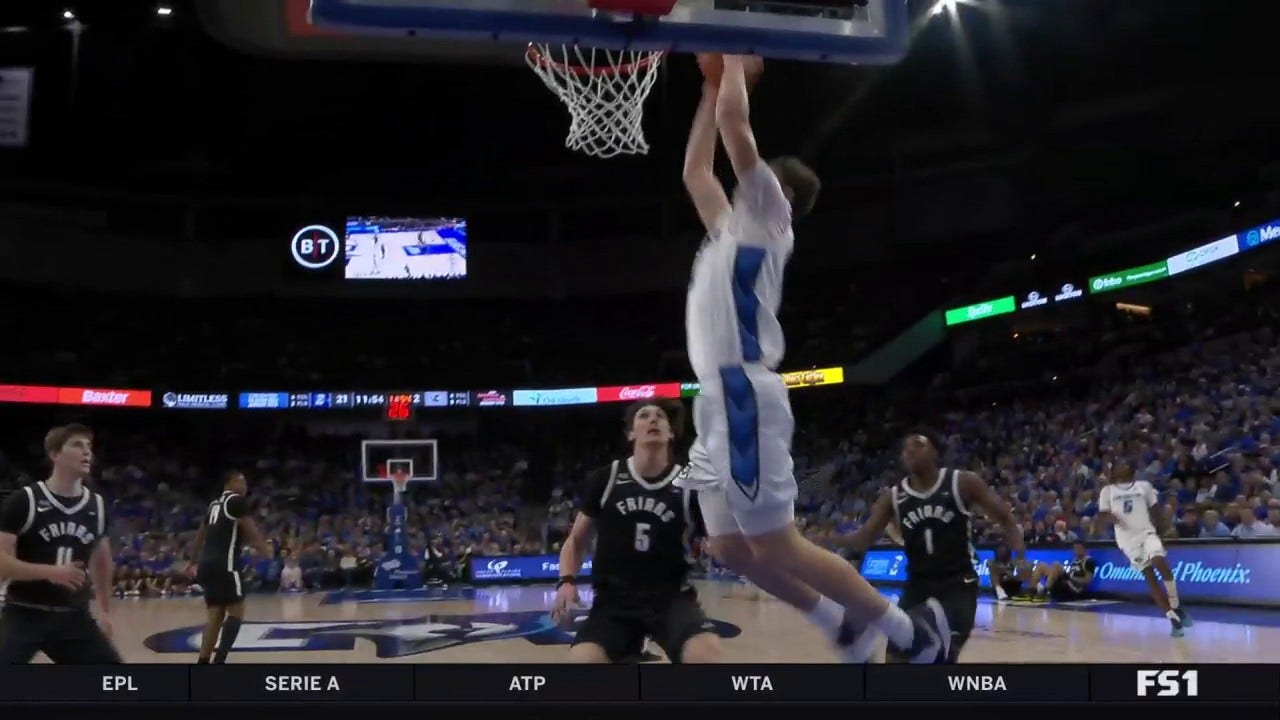 Ryan Kalkbrenner & Steven Ashworth connect on HALF-COURT ALLEY-OOP to extend Creighton's lead over Providence