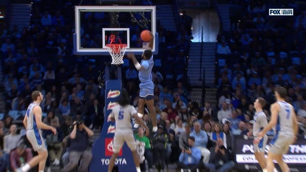 Villanova's Wooga Poplar throws down NASTY tomahawk slam against Creighton