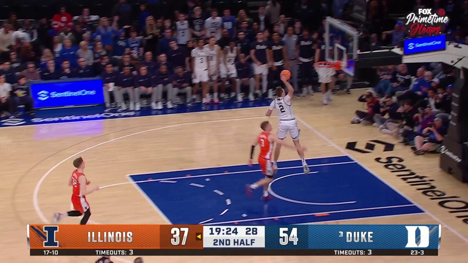 Cooper Flagg throws down VICIOUS DUNK after steal as Duke leads Illinois, 56-37