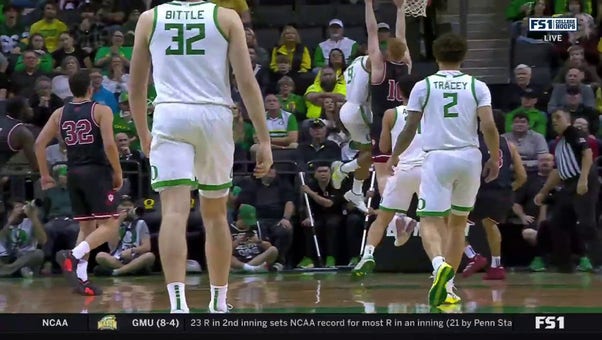 Keeshawn Barthelemy's acrobatic finish helps Oregon extend lead over Indiana