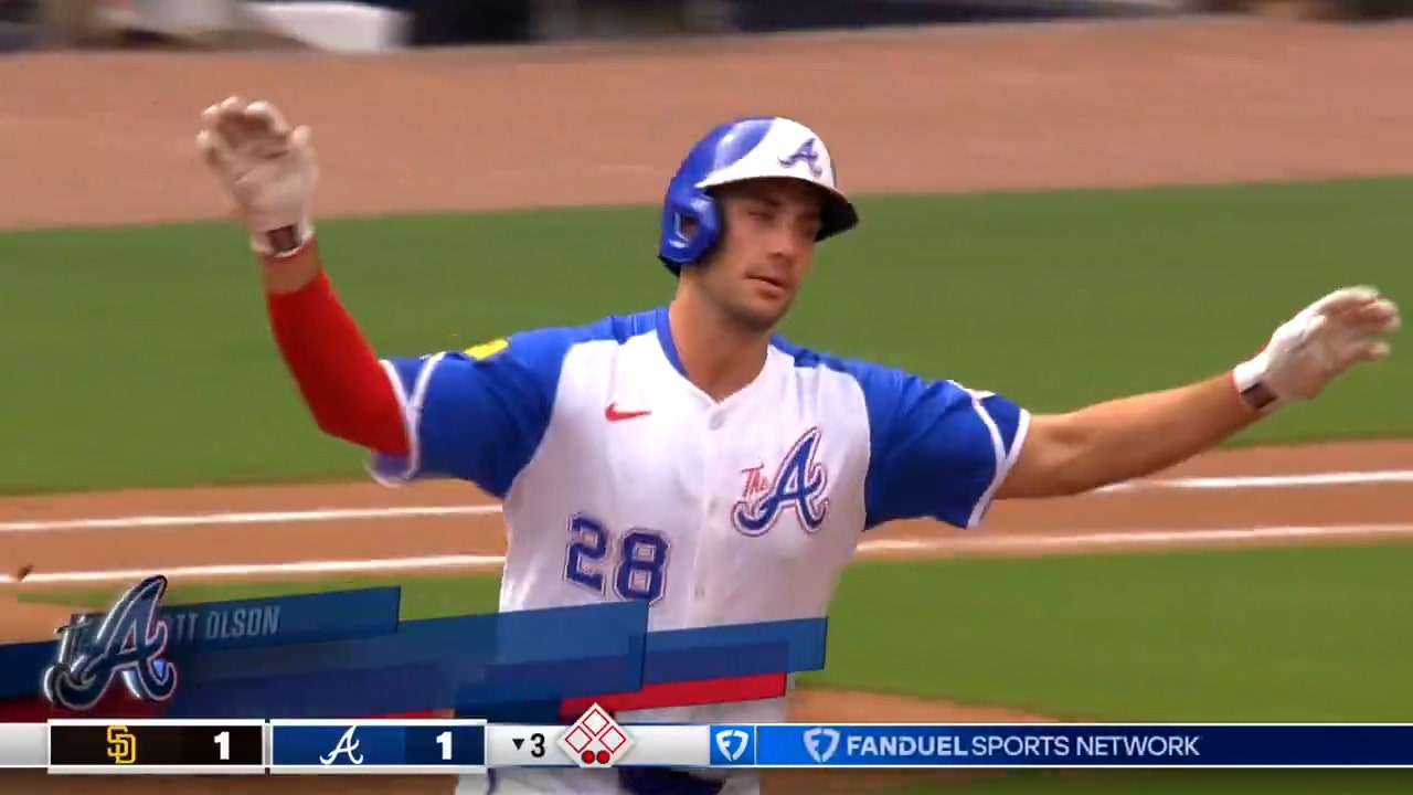Matt Olson crushes his 12th home run of the season to give Braves the lead over Padres