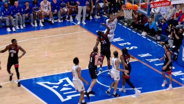 Flory Bidunga finishes strong dunk off out of bounds play, extending Kansas's lead over Utah