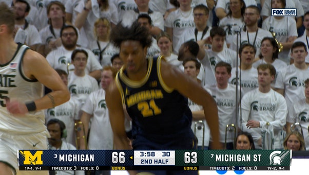Morez Johnson Jr. throws down STRONG poster, extending Michigan's lead over Michigan State