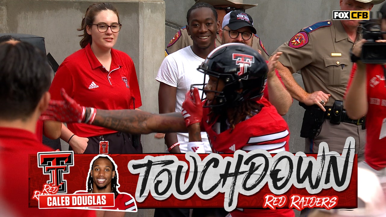 Behren Morton connects with Caleb Douglas for a 61-yard TD, extending Texas Tech's lead over Oregon State