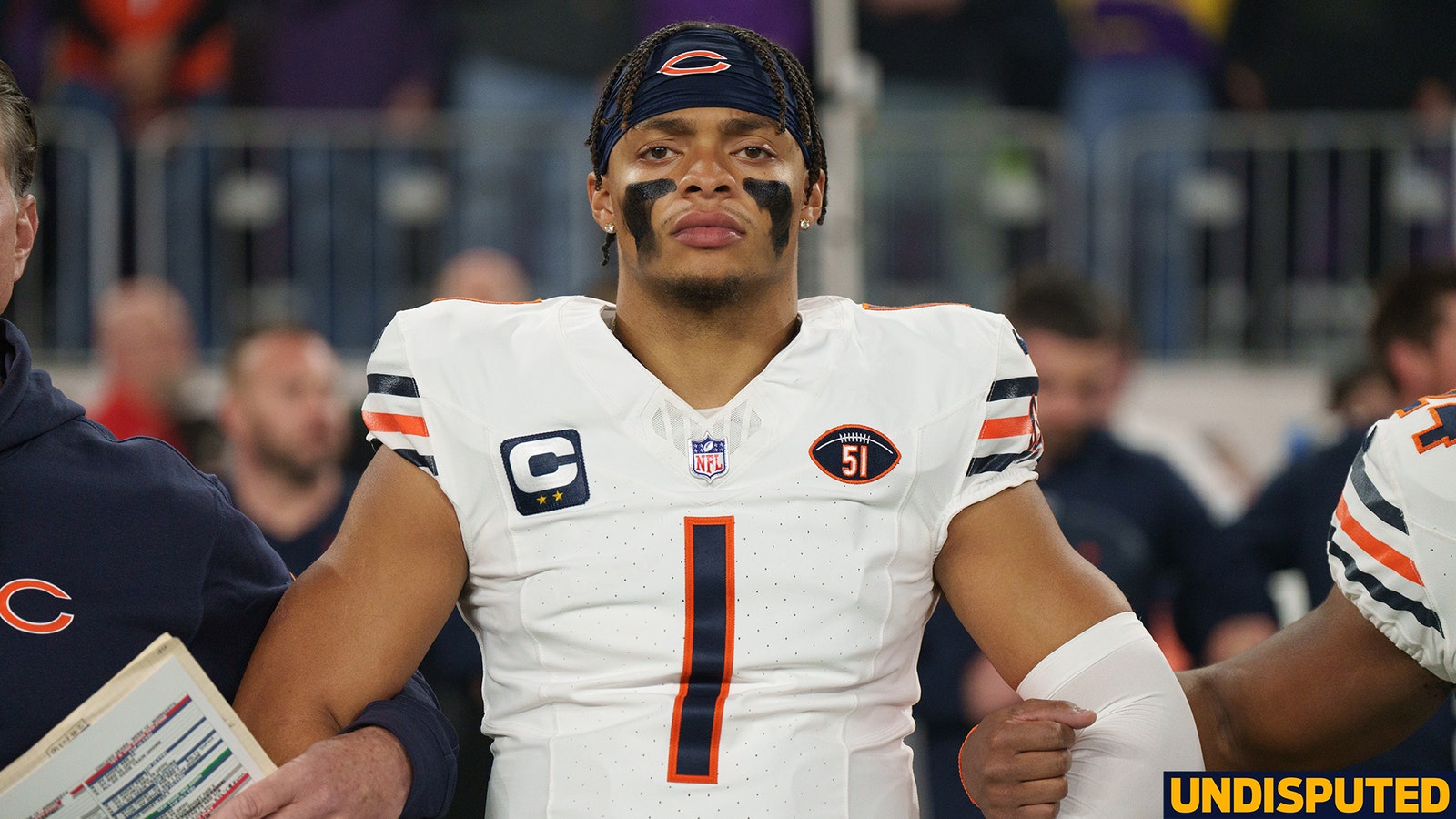 Should Bears stick with Justin Fields or draft USC QB Caleb Williams? 