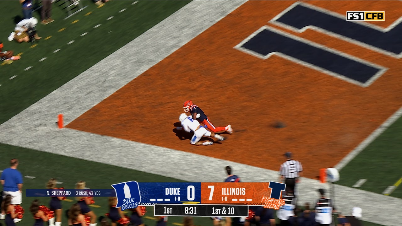 Duke's Walker Eget connects with Jonah Burton for 12-yard TD, tying game vs Illinois 