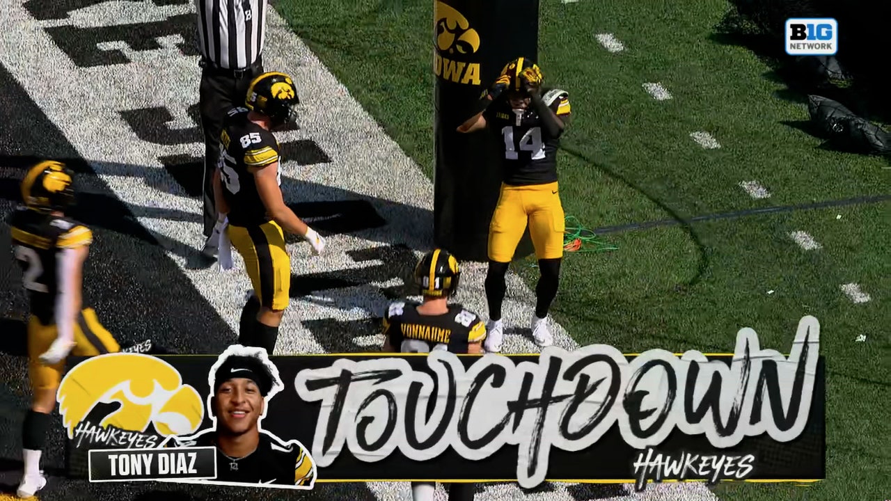 Hank Brown finds Tony Diaz for 6-yard TD, giving Iowa early lead over Northern Illinois