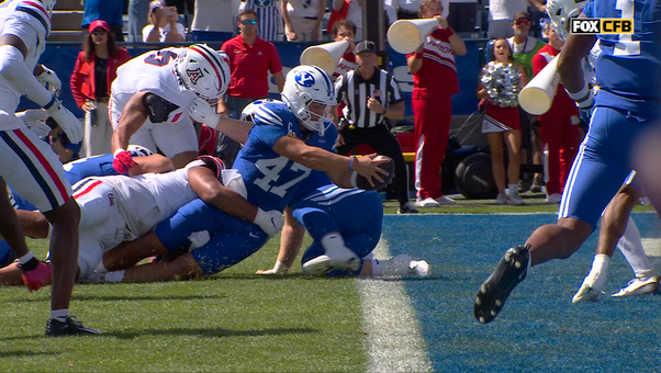 BYU’s Bear Bachmeier takes QB keeper to end zone to tie game against Arizona