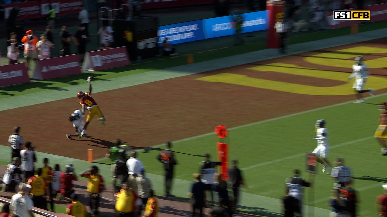 USC's Ja'Kobi Lane makes INCREDIBLE one-handed TD catch to take lead vs. Georgia Southern