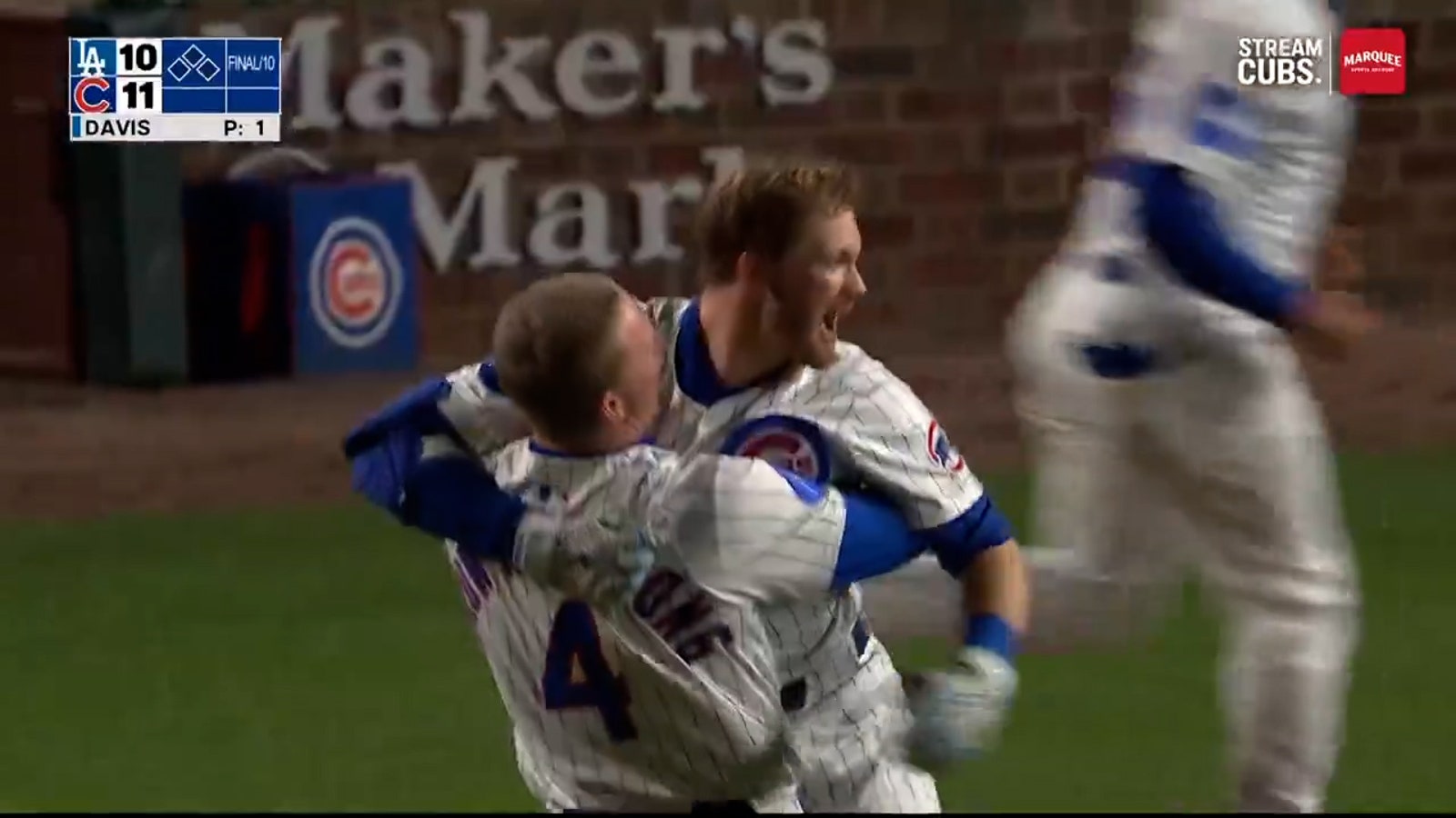 Ian Happ hits a walk-off single, sealing the Cubs' 11-10 win over Dodgers