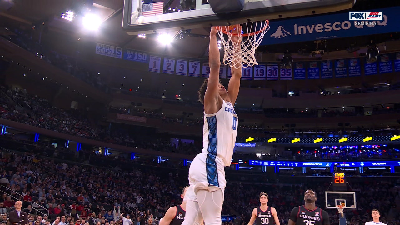 Jasen Green throws down two-handed jam, extending Creighton's lead over UConn