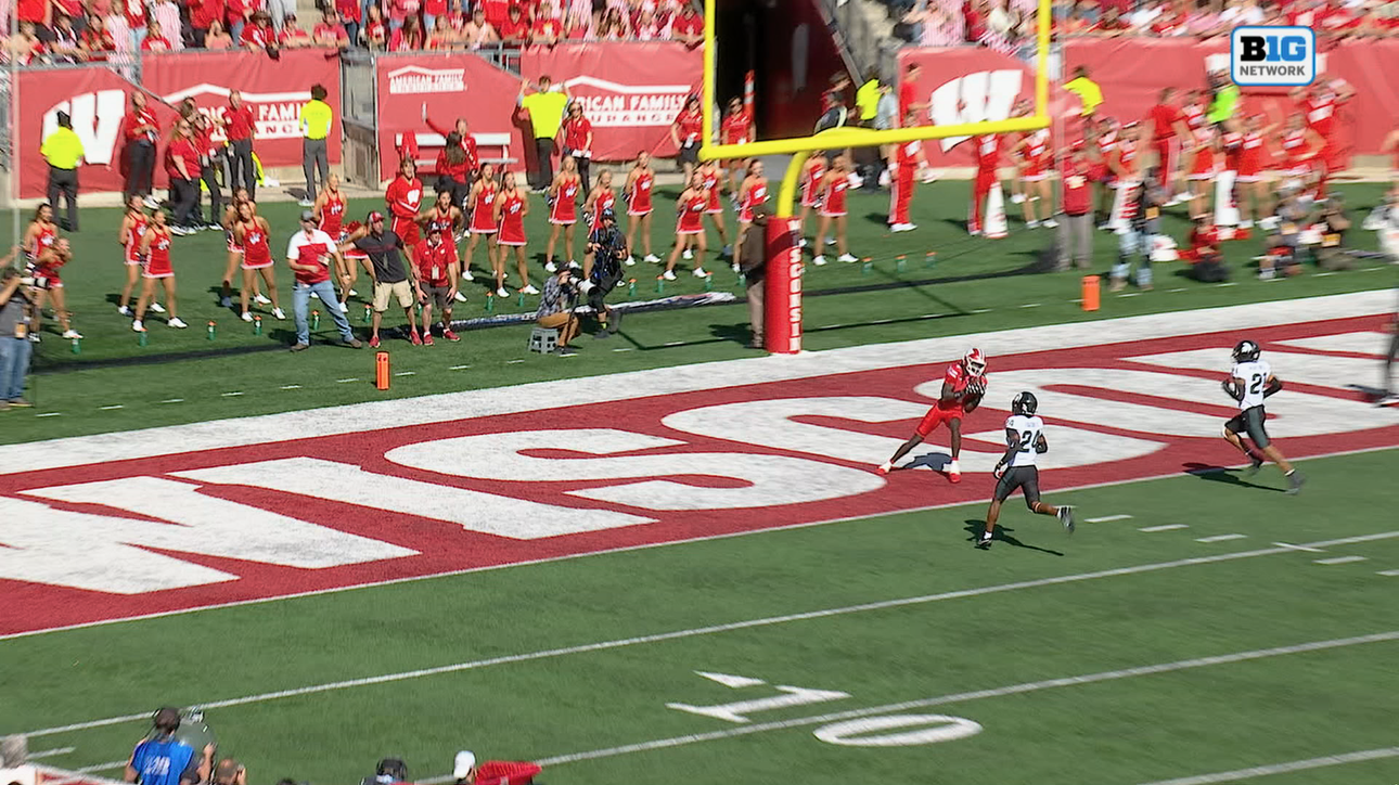 Wisconsin's Colton Joseph connects with Malachi Coleman for 46-yard TD vs Michigan State