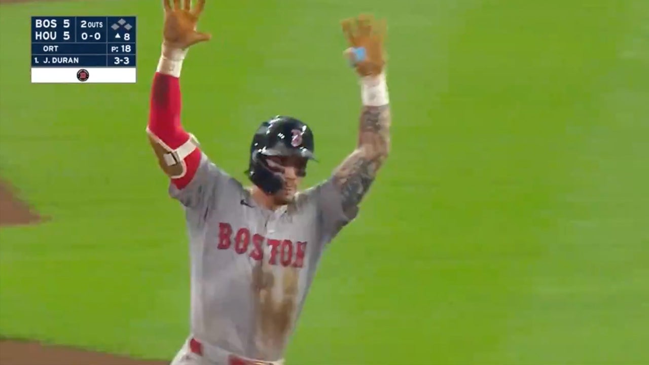 Jarren Duran goes deep for the Red Sox in the eighth inning, taking the lead against the Astros