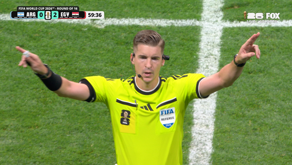 Egypt Goal Disallowed After VAR Spots Foul against Argentina's Lisandro Martínez Prior to Build-Up