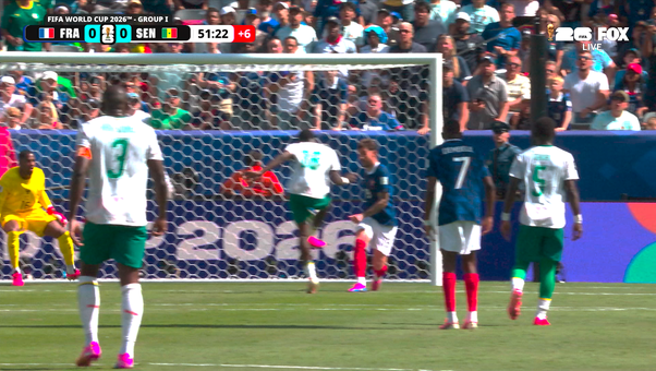 Senegal's Ismaïla Sarr misses open chance as score stays level at halftime vs France | 2026 FIFA World Cup™