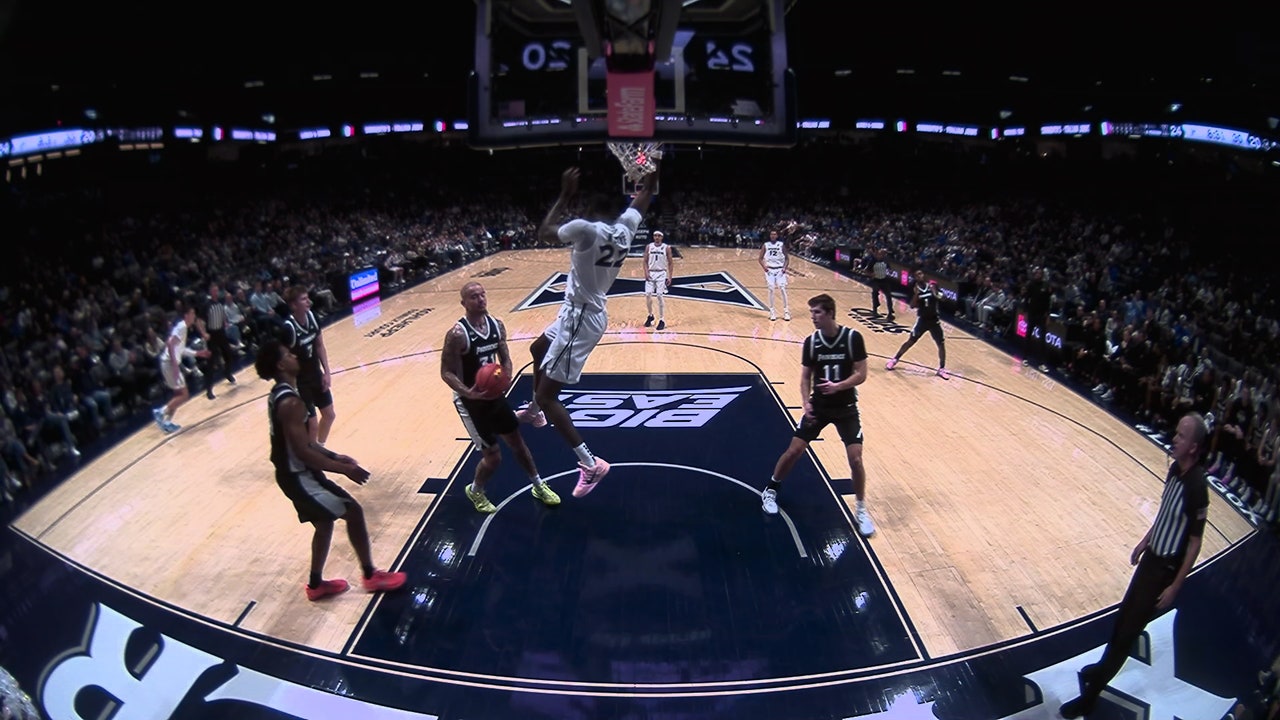 Roddie Anderson Jr. lobs it up to Pape N'Diaye for dunk, extending Xavier's lead vs. Providence