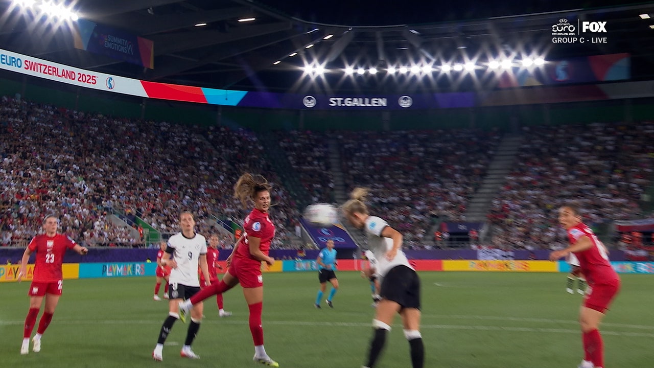 Lea Schüller scores header, giving Germany 2-0 lead over Poland