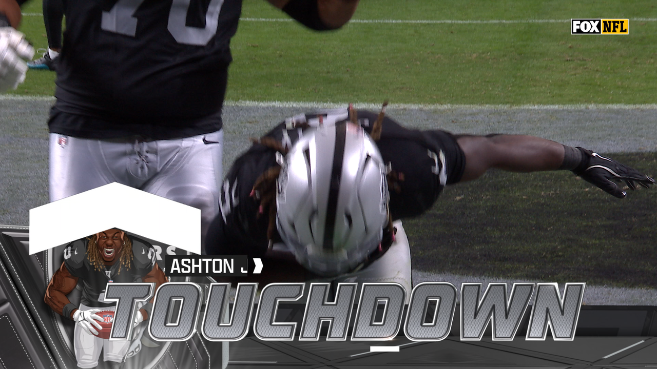 Raiders' Geno Smith passes 15-yard TD to Ashton Jeanty, taking lead over Jaguars | NFL Highlights