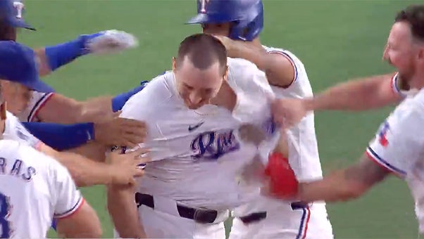 Wyatt Langford smacks a walk-off single as Rangers defeat Pirates, 1-0