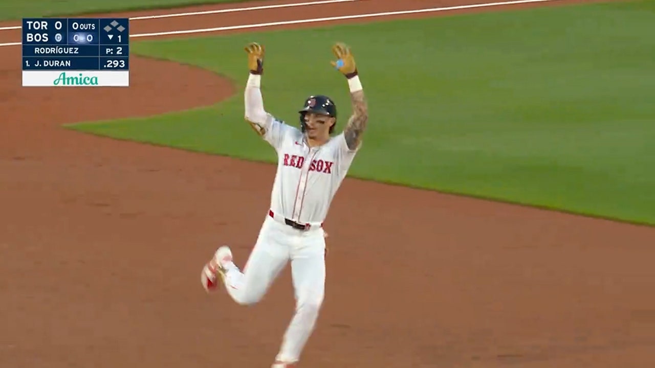 Jarren Duran crushes a leadoff home run as Red Sox take an early lead over Blue Jays