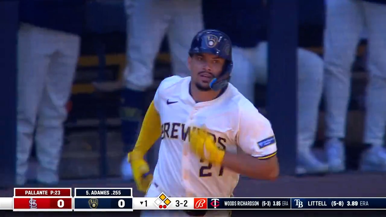 Brewers' Willy Adames hits his 29th home run of the season on his 29th birthday