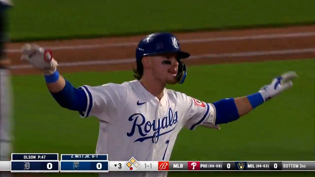 Royals' Bobby Witt Jr. crushes a GRAND SLAM against the Tigers