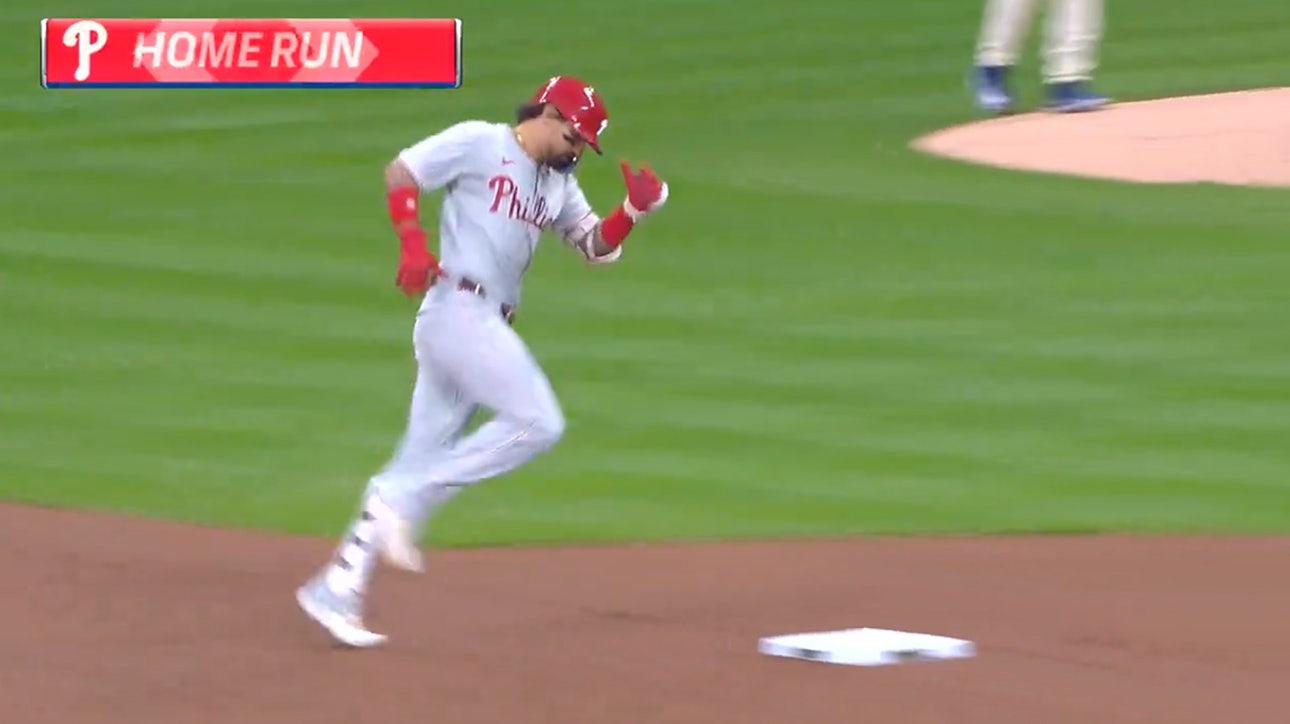 Nick Castellanos' solo shot gives Phillies early lead over Brewers