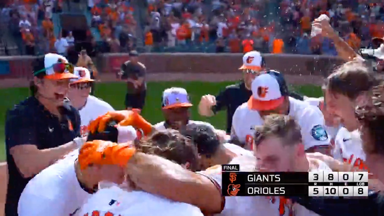 Anthony Santander of the Orioles hits a walk-off two-run home run against the Giants