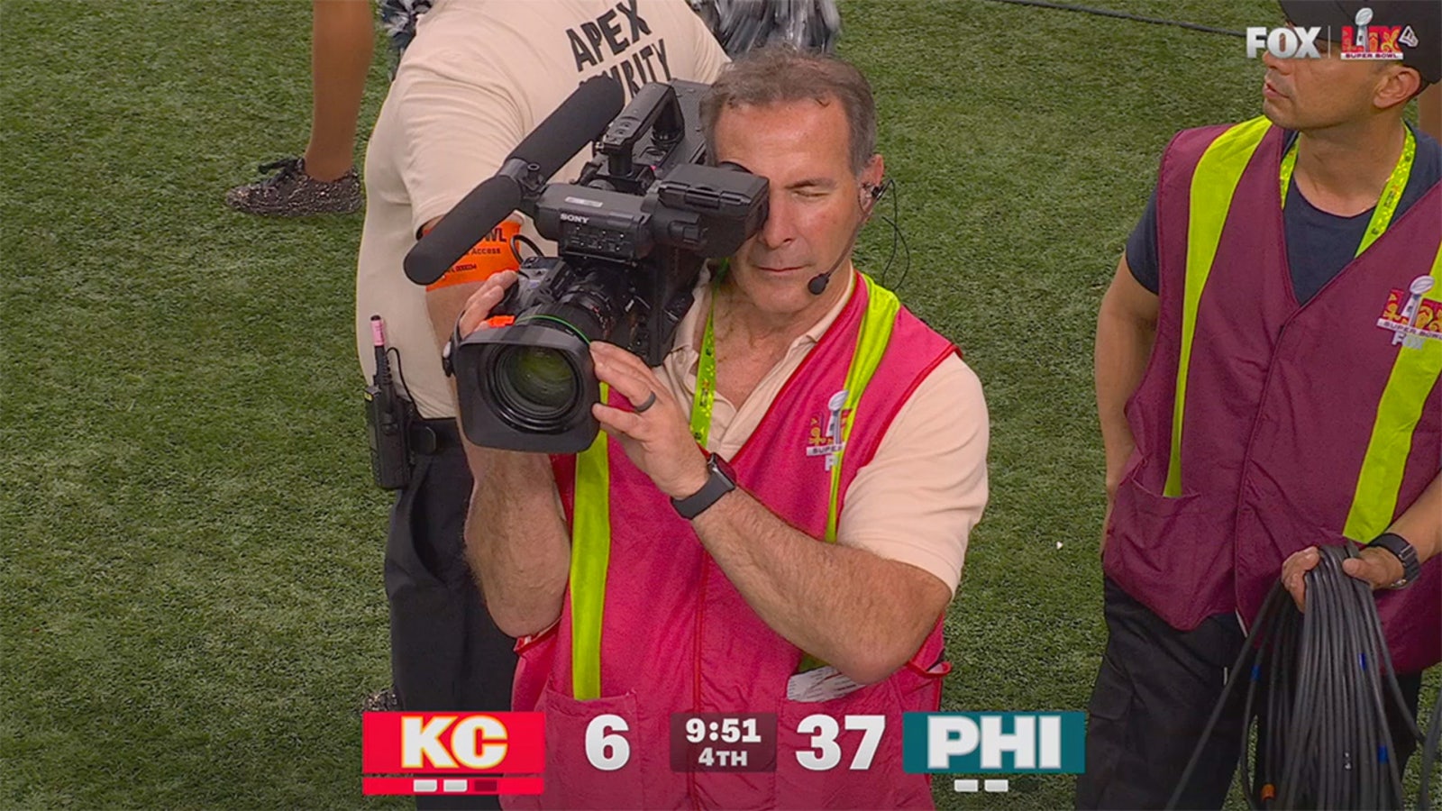 Cameraman Don Cornelli caps legendary FOX career at Super Bowl LIX.