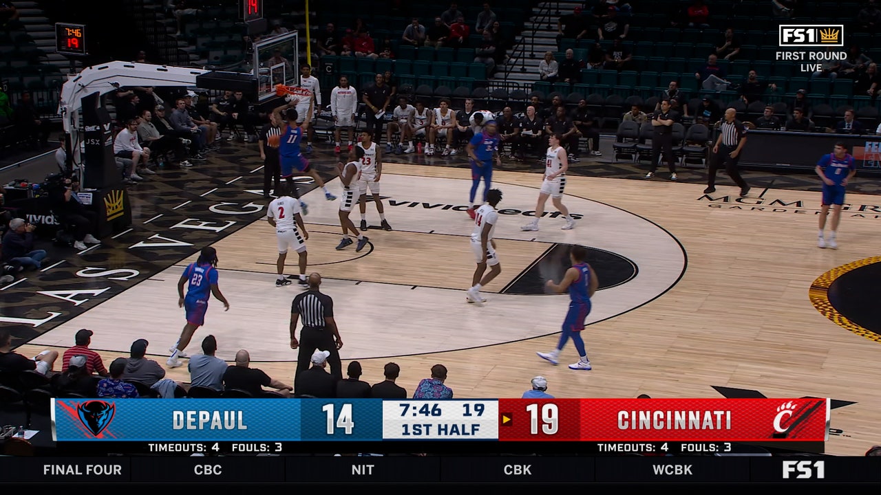DePaul's CJ Gunn slashes to the rim and throws down a wild jam vs. Cincinnati 