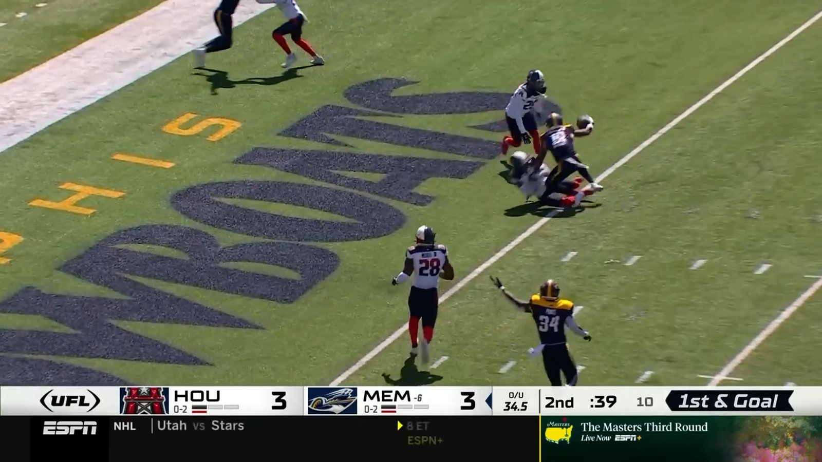 E.J. Perry finds Kwamie Lassiter for a touchdown, giving Showboats lead over Roughnecks