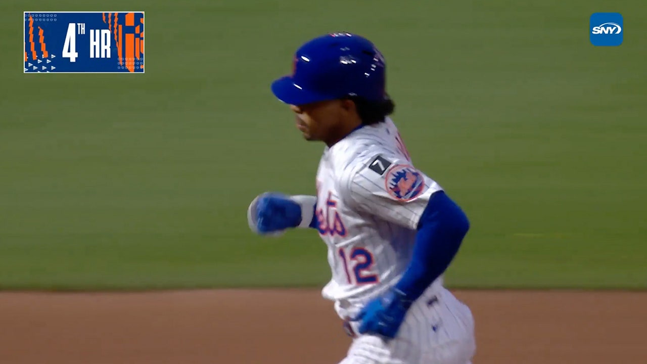 Mets' Francisco Lindor knocks a lead off home run vs. Phillies