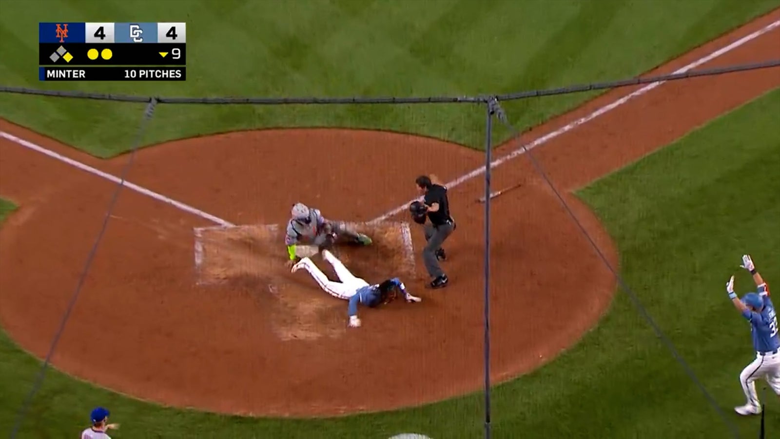 Nationals' CJ Abrams scores from first base to walk it off against Mets