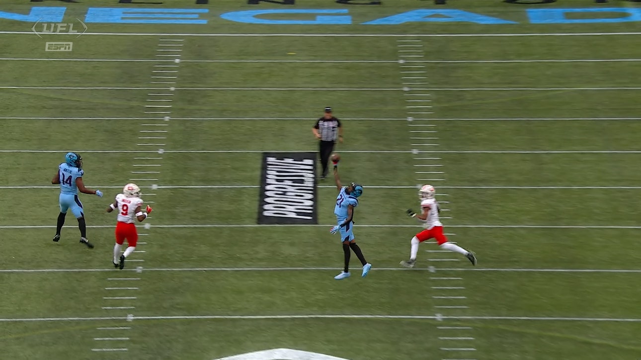 Renegades' Luis Perez connects with Deontay Burnett who makes a RIDICULOUS one-handed grab on a 63-yard TD