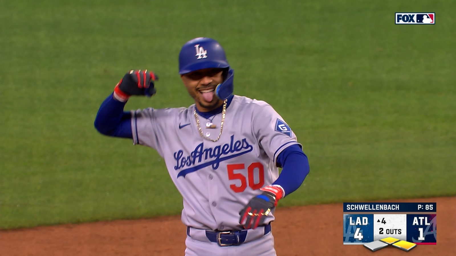 Dodgers' Mookie Betts and Freddie Freeman both drive in runs vs. Braves in fourth inning