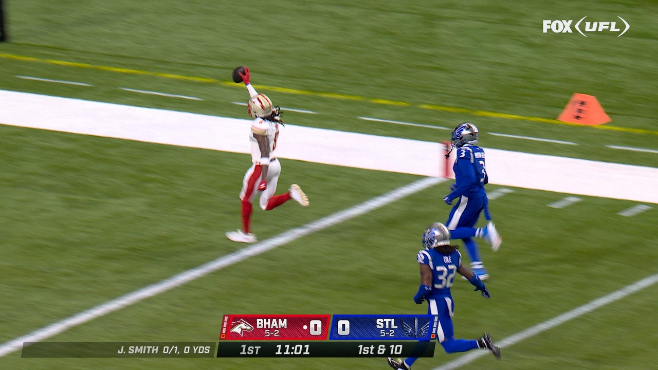 J'Marr Smith throws a 65-yard TD to Deon Cain, giving Stallions early lead over Battlehawks