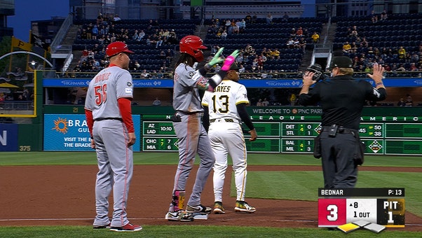 Elly De La Cruz smacks a rbi-double, extending Reds' lead over Pirates