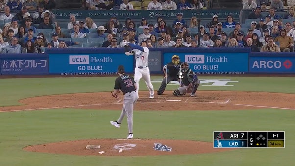 Dodgers' Shohei Ohtani crushes a home run vs. Diamondbacks