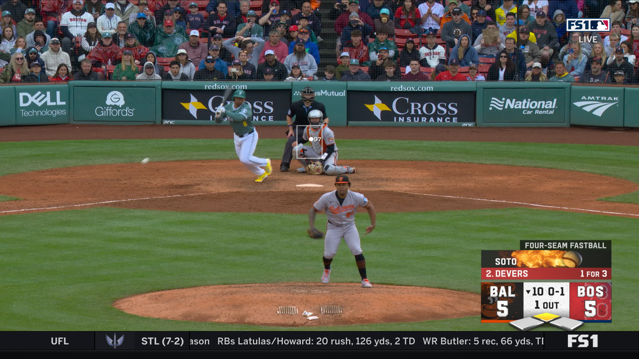 Red Sox's Rafael Devers smacks a walk-off RBI single vs. Orioles