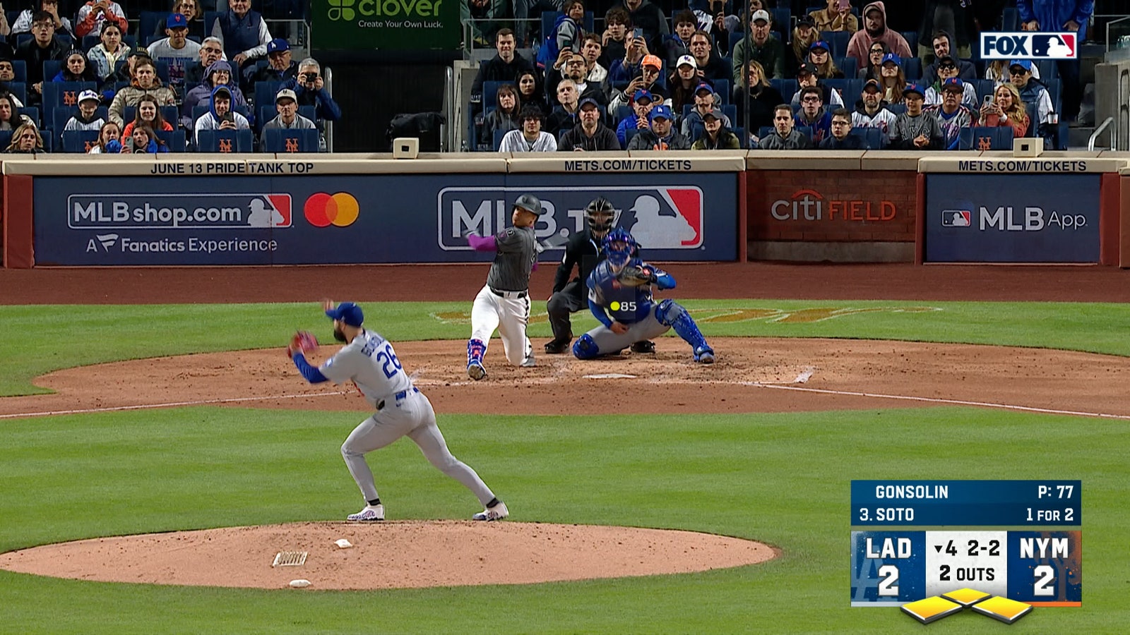 Mets' Juan Soto smashes a two-run double vs. Dodgers