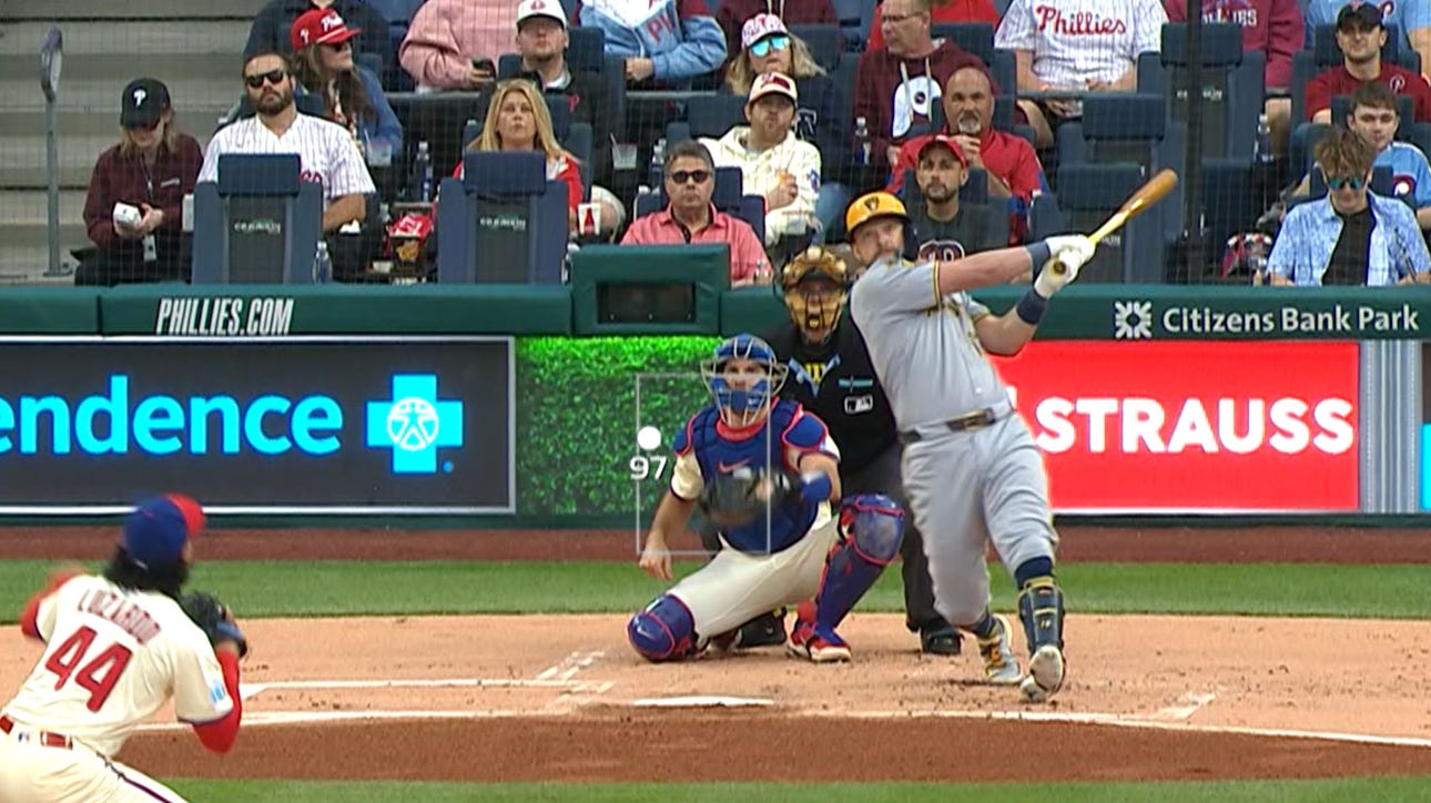 Brewers' Rhys Hoskins hits three-run HR to extend lead vs. Phillies