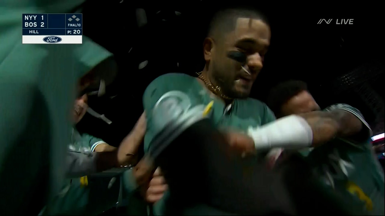 Carlos Narváez hits walk-off single, helping Red Sox defeat Yankees