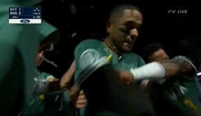 Carlos Narváez hits walk-off single, helping Red Sox defeat Yankees