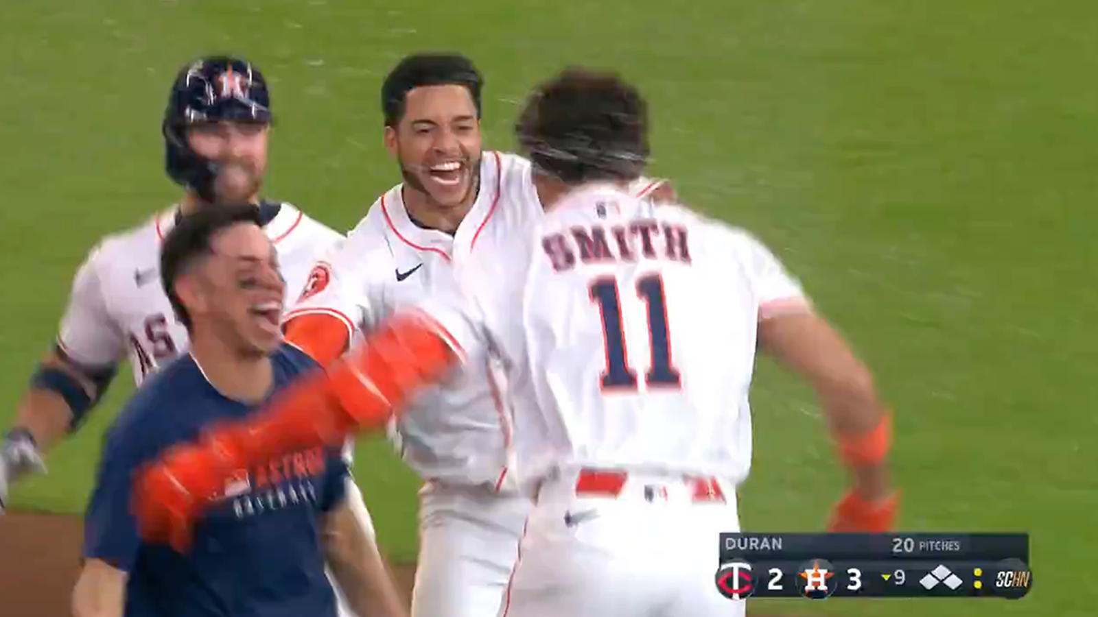 Cam Smith's walk-off single gives Astros 3-2 win over Twins