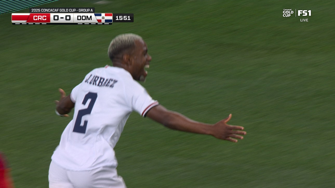 Joao Urbaez scores to give Dominican Republic 1-0 lead over Costa Rica