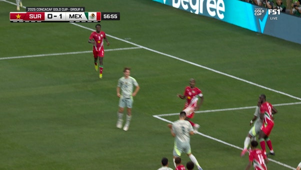 César Montes' towering header helps Mexico strike first vs. Suriname