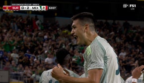 Mexico's César Montes converts on second goal of game vs. Suriname