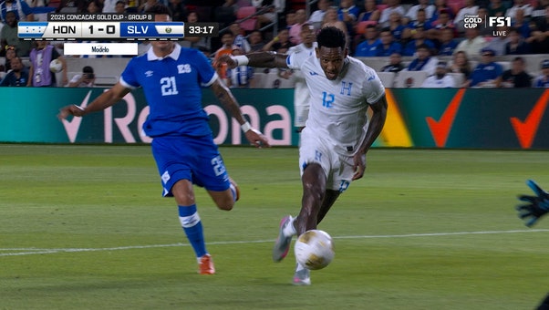 Romell Quioto scores to give Honduras 1-0 lead over El Salvador