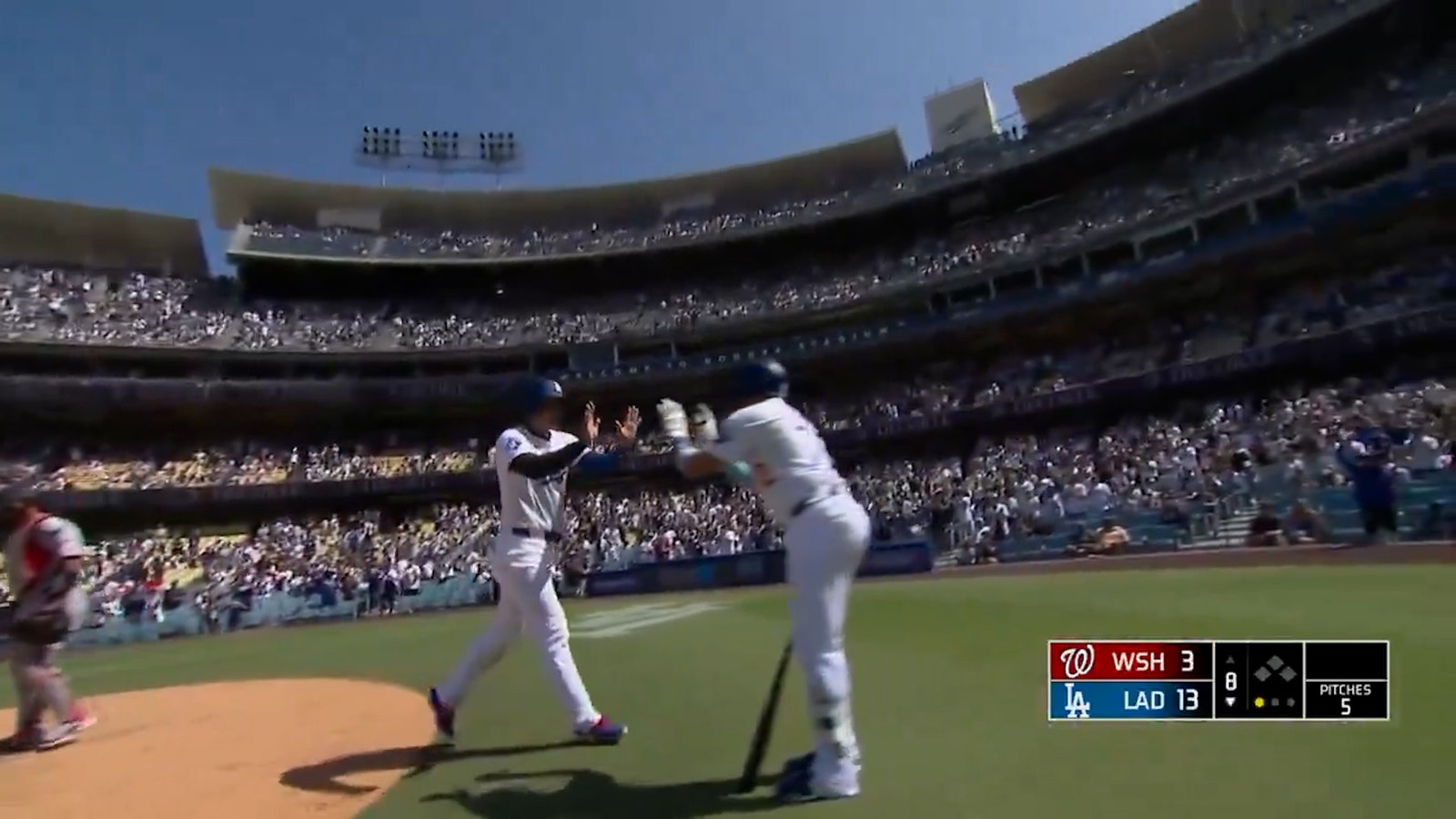 Dodgers' Shohei Ohtani hits home run vs. Nationals